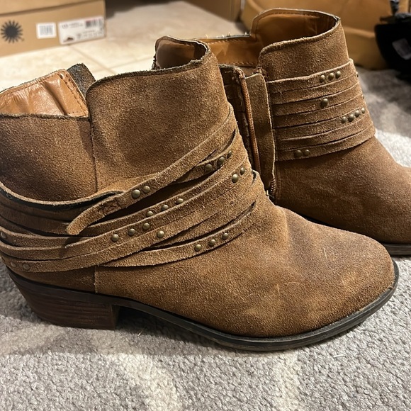 Kenzie ankle booties - Picture 2 of 4